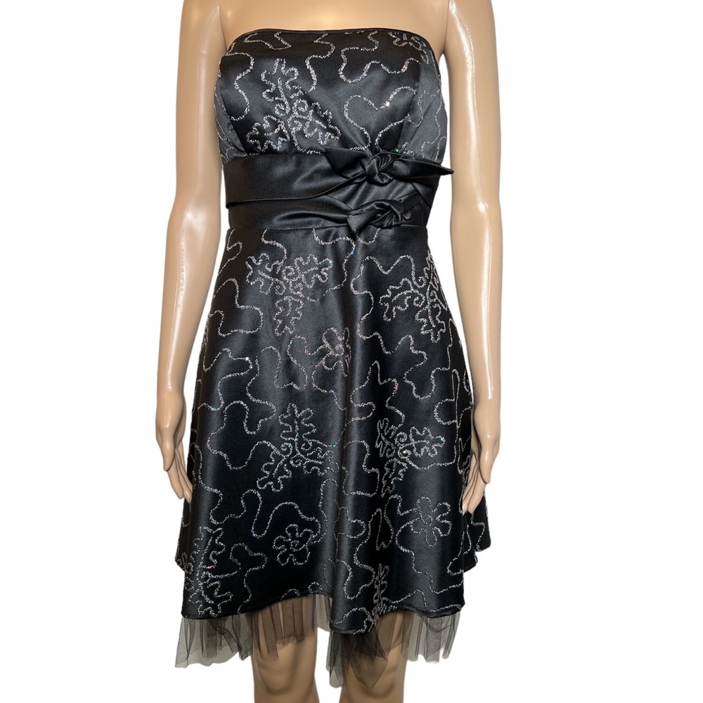 MORGAN & CO - Beaded Squiggle Strapless Dress - Size 7/8